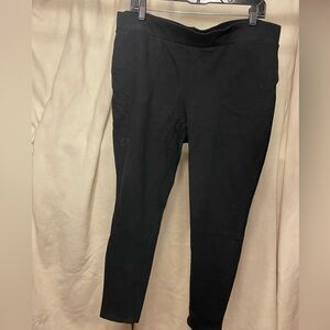 TORRID size 3 Cotton leggings. Side pockets. Lighter weight.